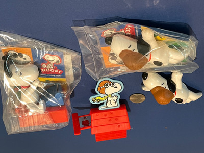 World Famous or Ace  Snoopy 2007 2008 Burger King UFS NEW or USED