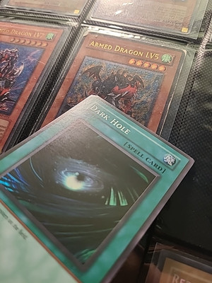 Dark Hole Legend of Blue Eyes White Dragon LOB-EN052 Unlimited | eBay