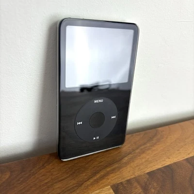 Preços baixos em MP3 players Apple iPod Classic 5ª geração 60-80GB