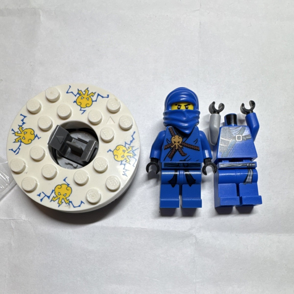 ジョージ様 LEGO Ninjago Minifigure Jay Golden weapon and Zx with spinner. | eBay