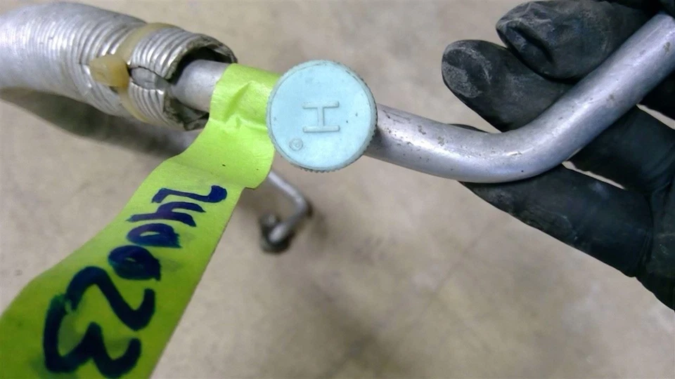 Шланг переменного тока 2010-2013 Suzuki KIZASHI 112876 - Изображение 3 из 4