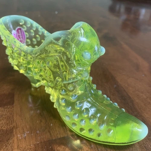 New ListingFenton Vaseline Glass Cat Head Heel - Vintage Glass Shoe - Topaz Yellow GLOWS UV