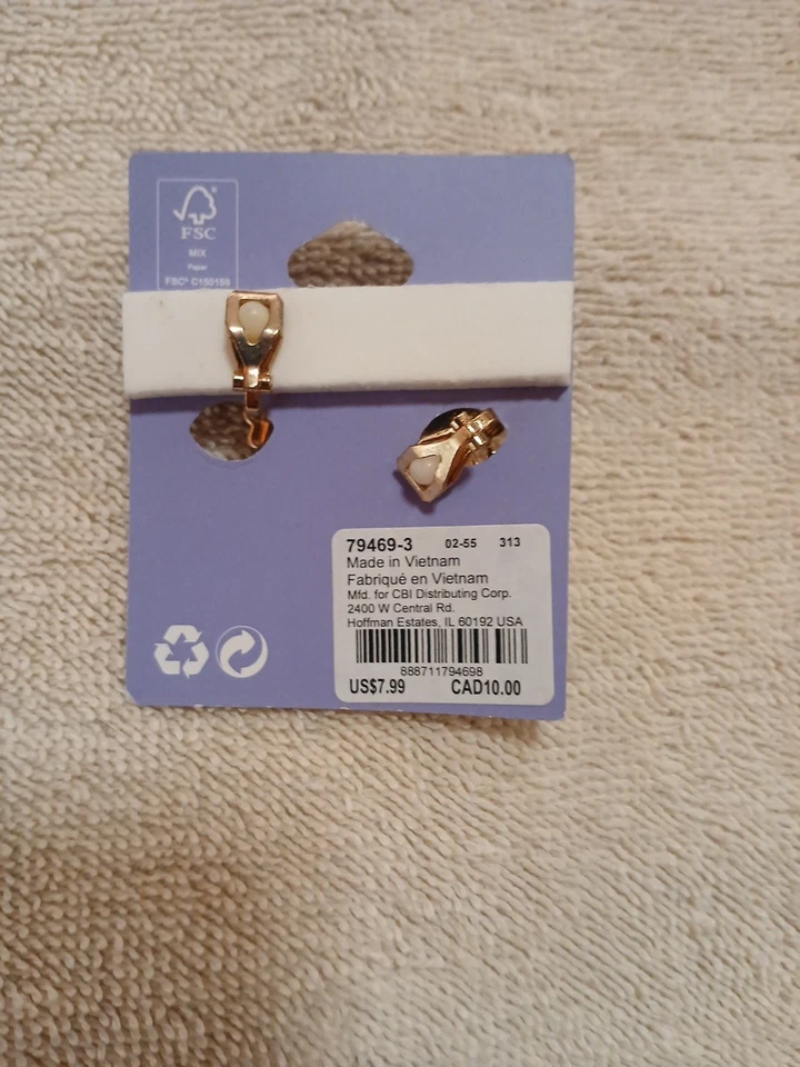 Bulk Lot Of (10) Pair Claire's Jewelry Earrings. MSRP $79/lot. Great Value! - Image 3 of 3