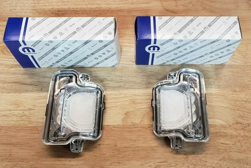 NEW 2019-2023 Jeep Wrangler / Gladiator Export Mirror LED Turn Signal Lamps,OEM