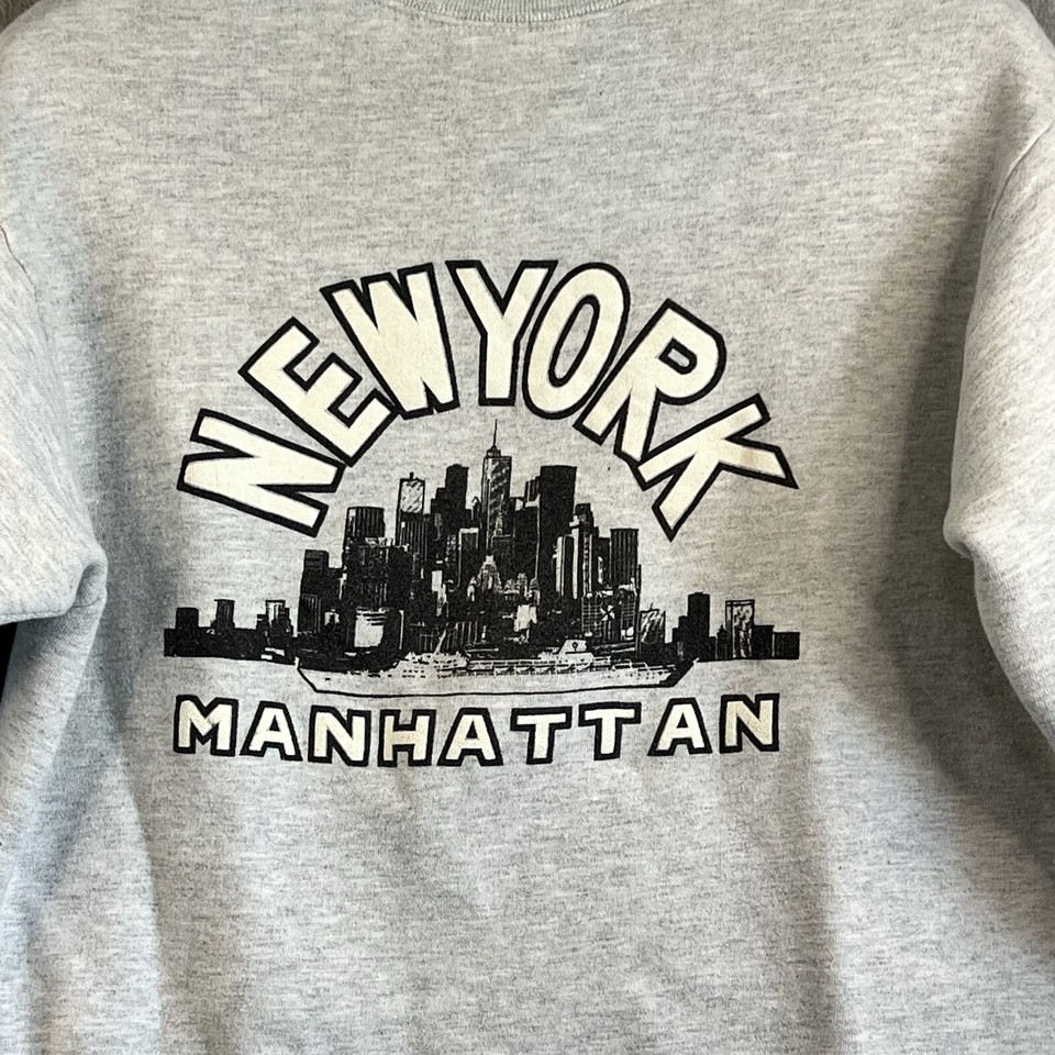 New York Manhattan Crewneck Sweatshirt Men's Medium Fruit of the Loom