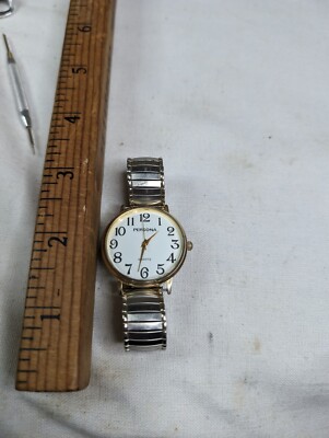 Like-New Vintage PERSONA Watch (Needs A Battery) Vintage Persona Analog Wristwatch / Watch With a Cuff Band  main image 4