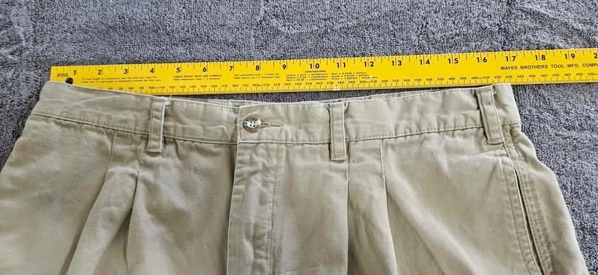Honors Mens Shorts Size 34 Measured Chino Beige 12" Rise  7" Inseam - Image 4 of 4