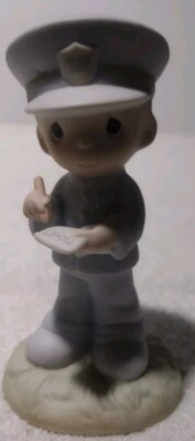 ENESCO PRECIOUS MOMENTS ''ITS BETTER TO GIVE THAN RECEIVE'' FIGURINE 12297 1984