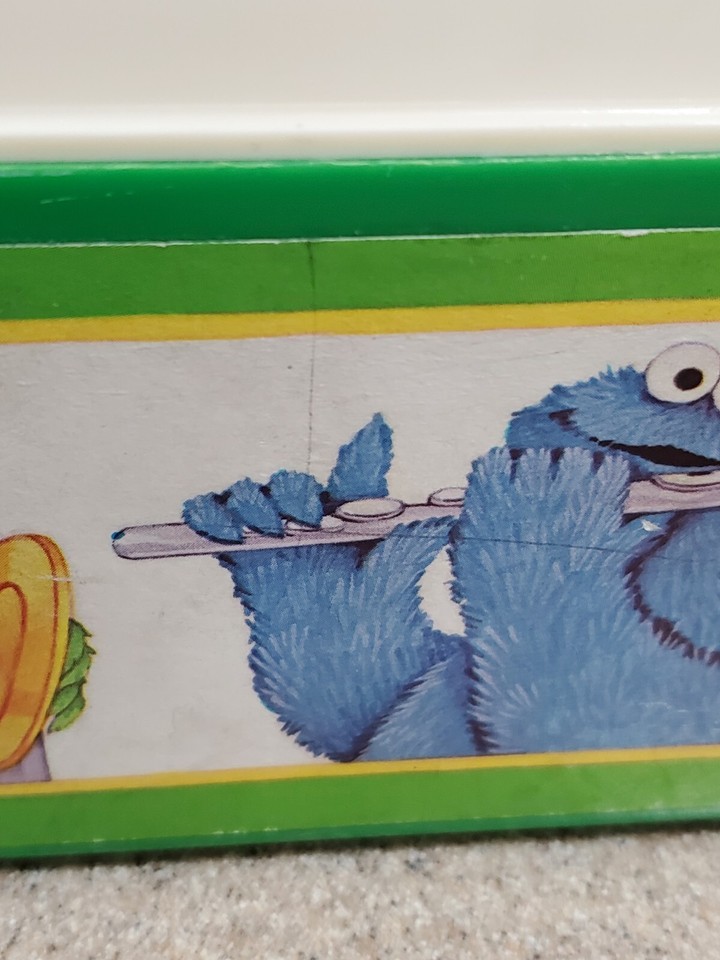 Vintage 1984 Fisher Price SESAME STREET Music Box Record Player 5