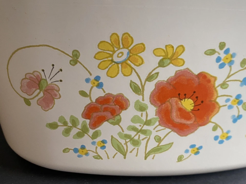 Vintage Corning Ware  PYREX Wildflower Poppy Casserole Dish  Lid  3 Quart  A-3-B - Image 3 of 4