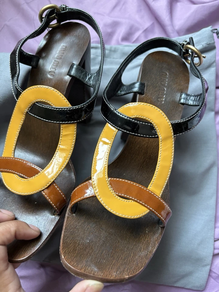 Tacones Miu Miu Foto 4 de 4