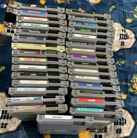 Nintendo NES Video Game lot of 31 Games With Manuals! Link, Bubble Bobble etc.