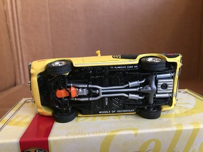 MATCHBOX COLLECTIBLES 1971 PLYMOUTH 440 6-PACK YELLOW BLACK TRIM