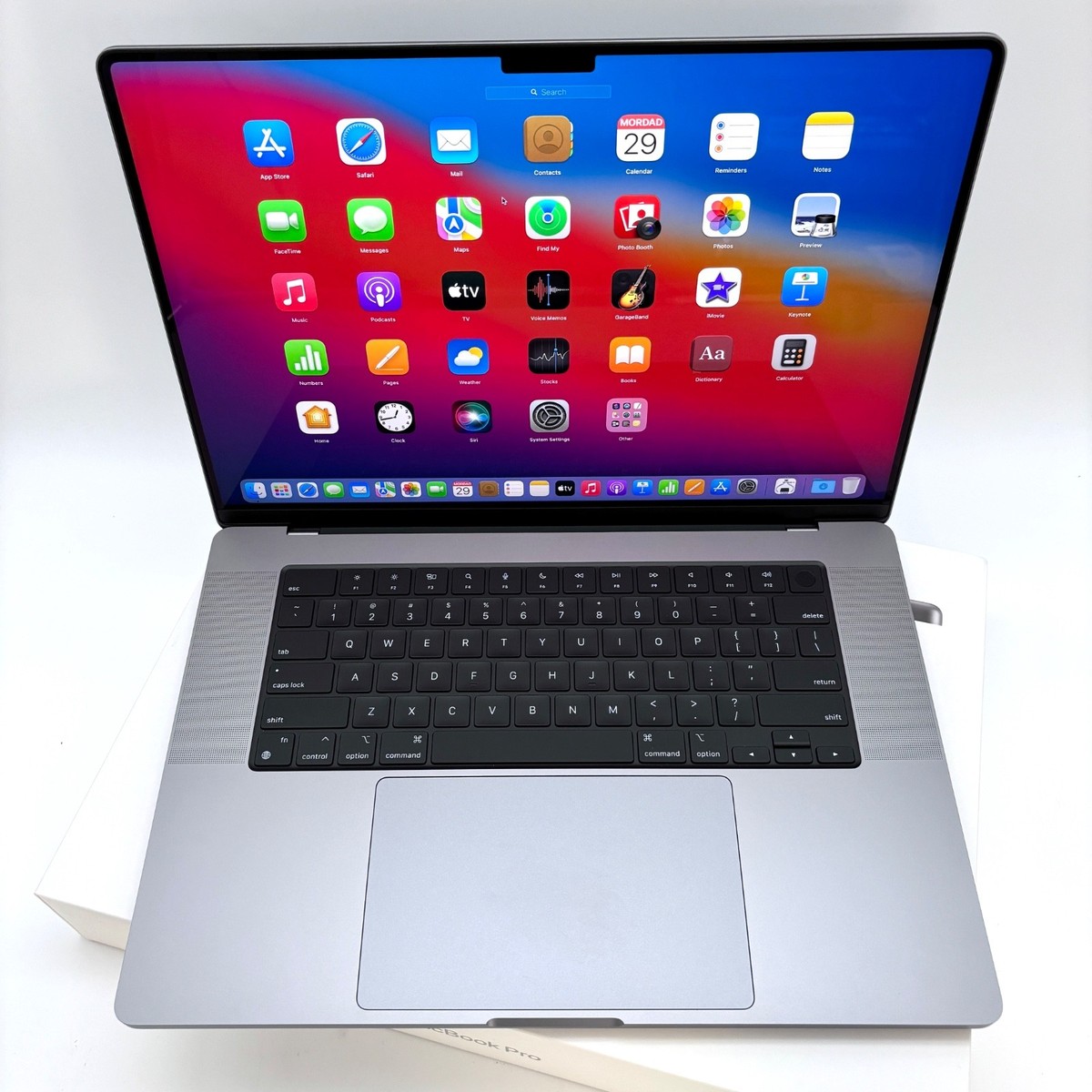MacBook pro 16インチ 2021 M1MAX メモリ32GB 1TB Amazon.com: Apple 2021 MacBook Pro with Apple M1 Max Chip
