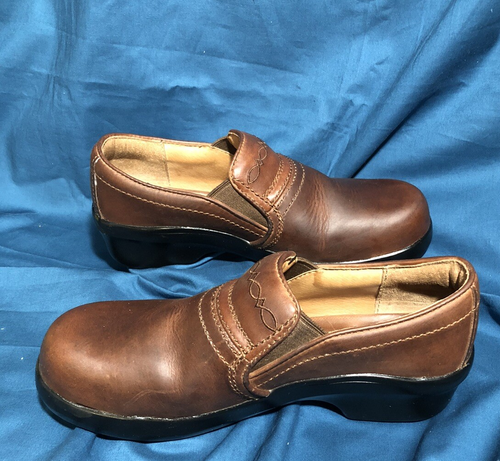 Women’s Ariat Expert Safety Leather Clogs Size 8.5M Fits Like A Size 9 - Picture 2 of 12