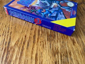 Mega Man 3 complete in box BLANK BANNER NO TEXT yellow error nes nintendo