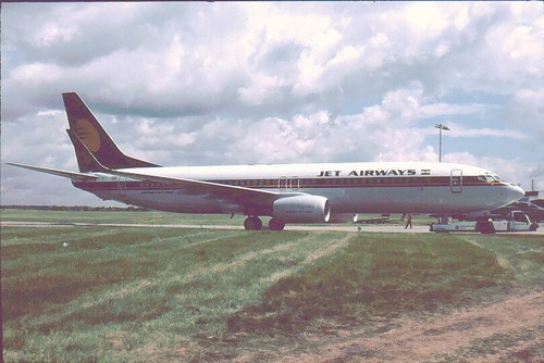 Aircraft Slide/Dia : B737-8wl , Jet Airways , VT=JGE