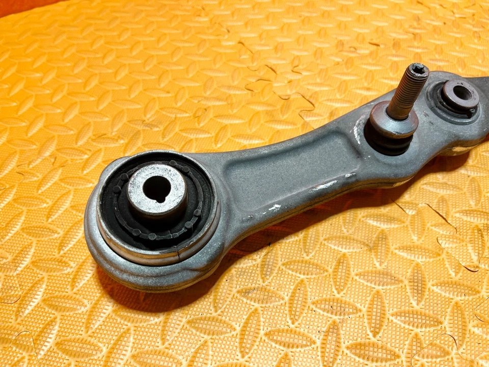 15-21 MERCEDES-BENZ C300 W205 FRONT LEFT SIDE LOWER WISHBONE CONTROL ARM OEM - Image 2 of 4