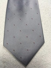 VAN HEUSEN MENS TIE GRAY WITH RED 3.25 X 57 NWOT