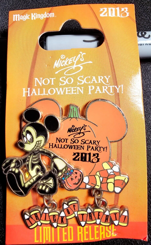 Mickey's Not So Scary Halloween Party- Limited Release Mickey And Minnie Pin - Picture 1 of 2