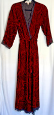 Victorias Secret Red Black Velvet Roses Long Robe Lace Trim Vintage
