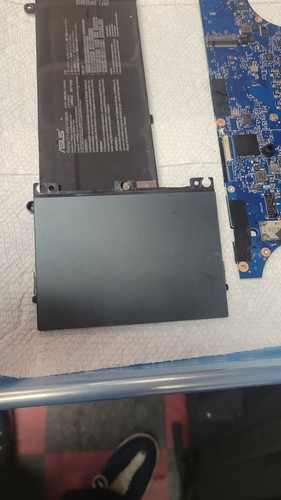 Asus Zenbook 15 OLED MODEL NUMBER UM535Q RYZEN 9 5000 SERIES, GEFORCE RTX STUDIO - Picture 11 of 20