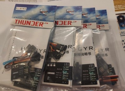 Lot of (4) NE(3.5-6V 3-Axis Gyro RC Airplane Model