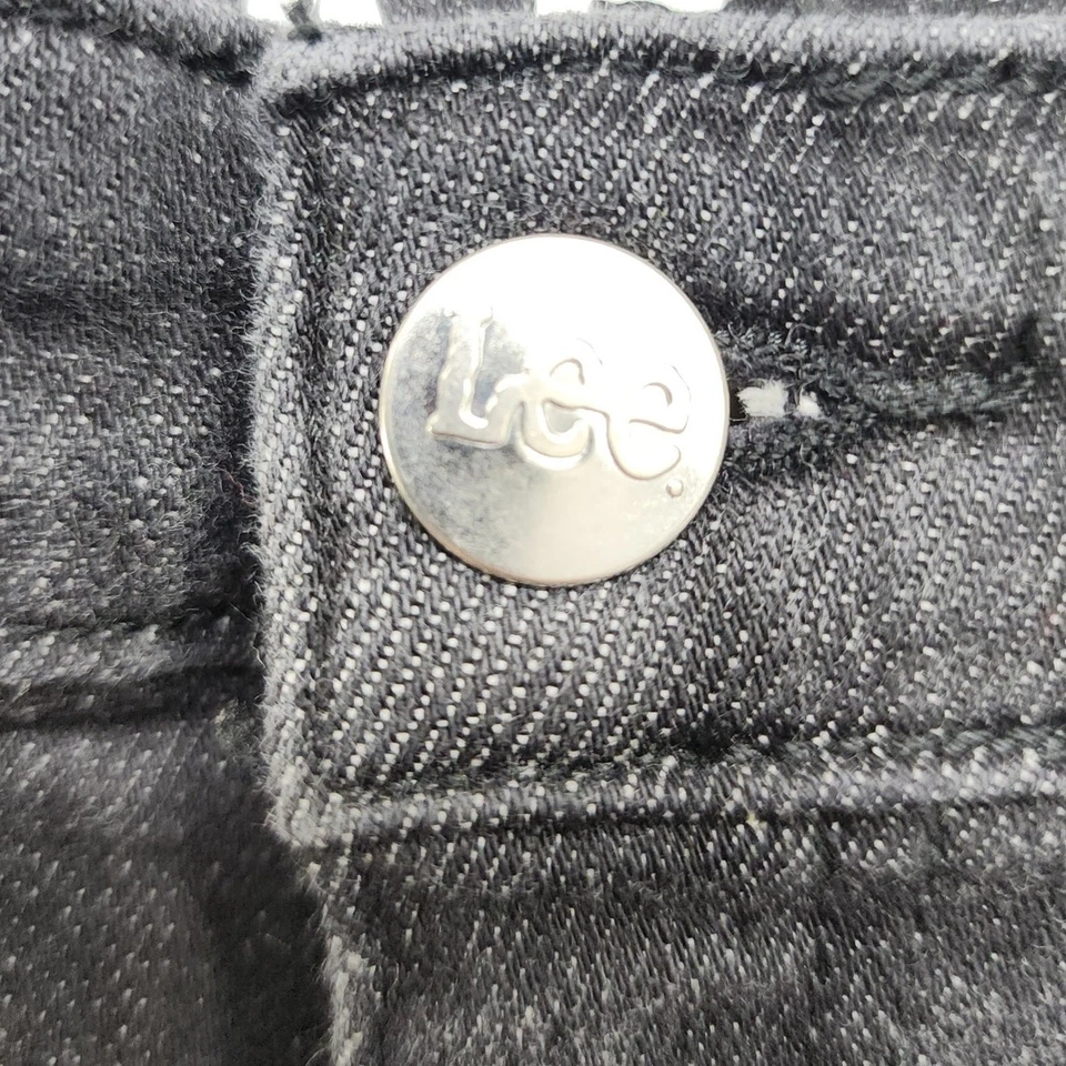 Pantalones Cortos Lee Para Mujer 14 Negros Desteñidos Denim Heritage Calce Relajado Tiro Alto Dobladillo Crudo Foto 3 de 4