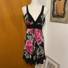 Forever 21 Floral Mini Dress Women’s Medium 