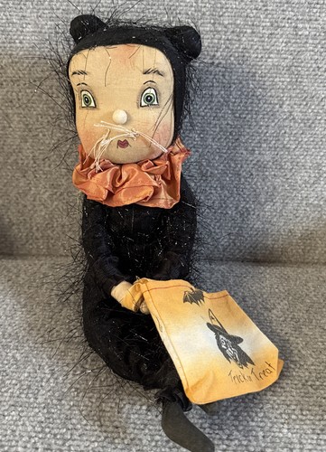 Joe Spencer Gathered Traditions Halloween Trick or Treat schwarze Katze Kätzchen Puppe