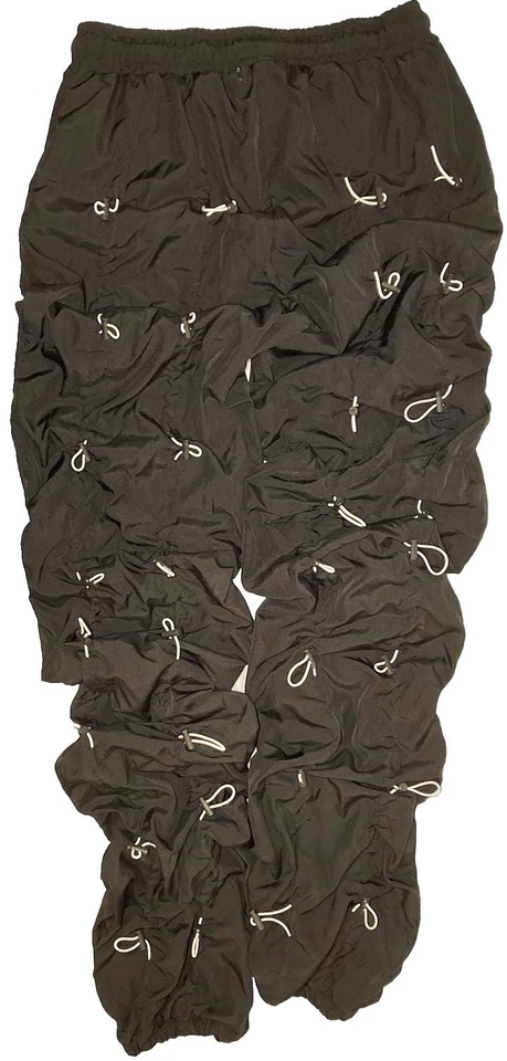 Pantalones MNML Negros Ultra Sueltos XL Negros - Detalle de Correa Blanca Ajustable Foto 2 de 4