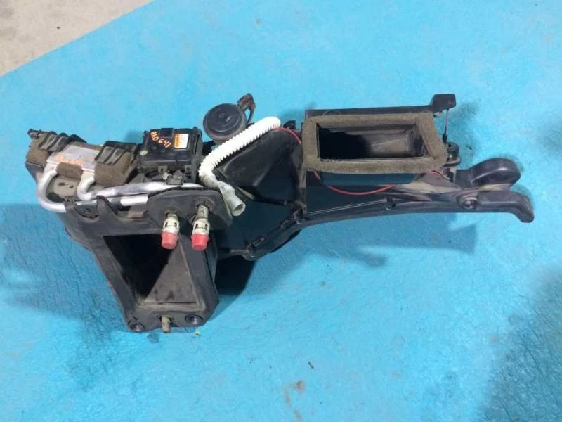 05 06 07 Ford F250 Super Duty usado CA evaporador carcasa en tablero como se muestra Foto 4 de 4