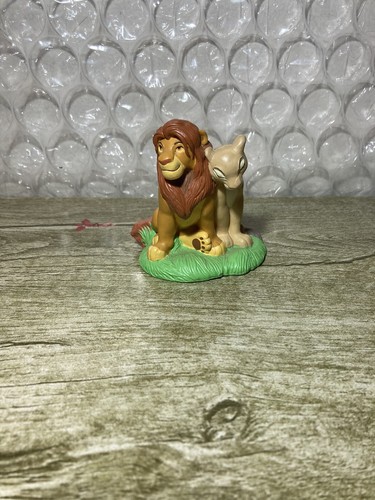 Disney Store Lion King Cuddling NALA & SIMBA Cake Topper PVC Figure