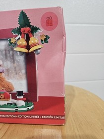 Lego 40702 Limited  Edition Christmas  Picture Frame 209 pcs Retired, New Sealed