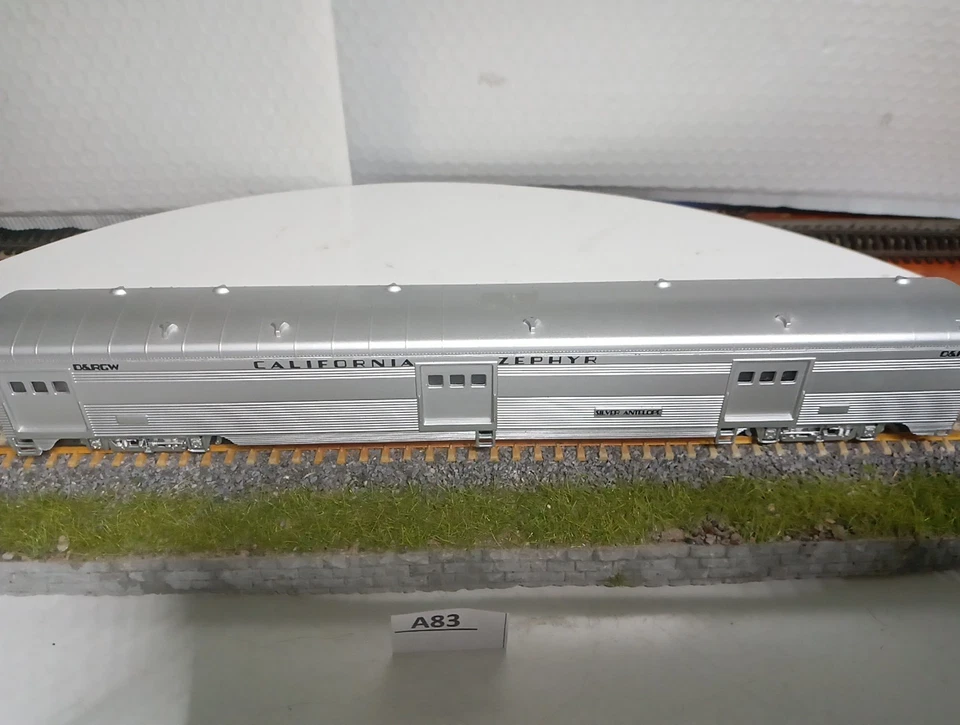 Broadway Limited (?) Zephyr Baggage Car "Silver Antelope" HO scale My Ref.(A83) - Image 4 of 4