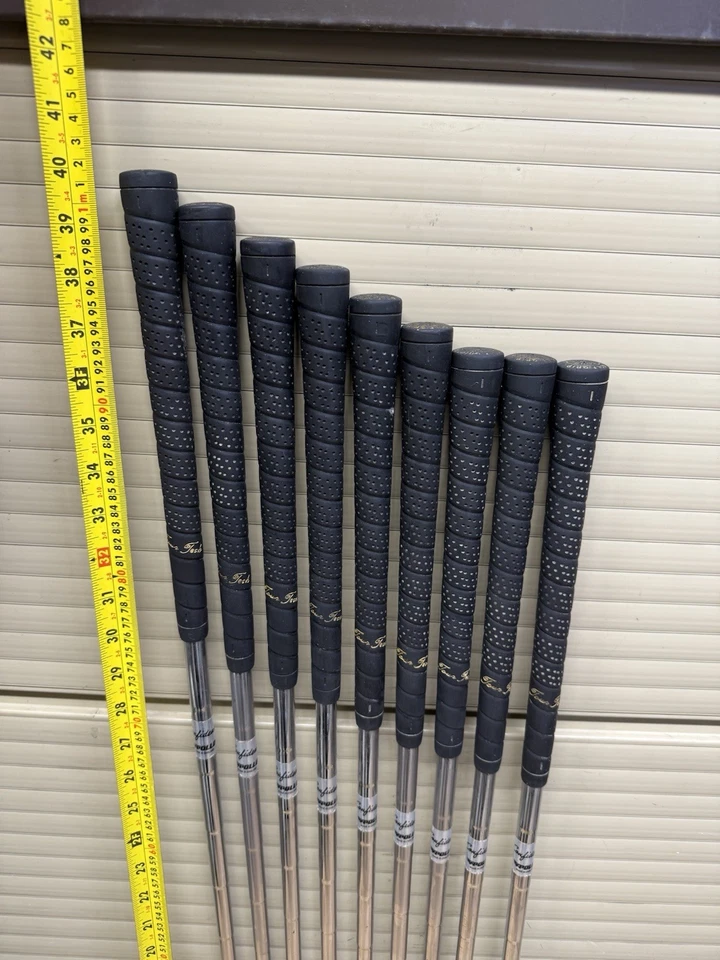 Confidence Desert Classic Series 300 Steel Shaft Right Handed Set 3-9&Pw&Sw - Image 4 of 4