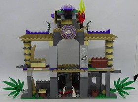 LEGO Ninjago Enter the Serpent Temple 70749