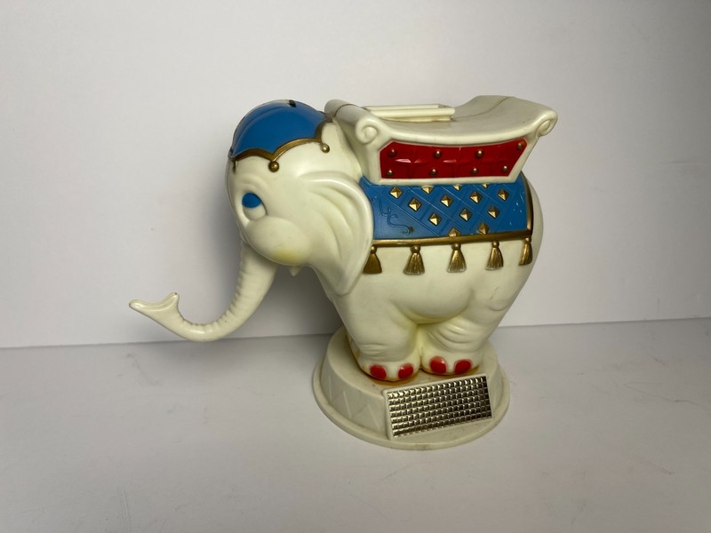 Sylvester the Elephant Play N Save Mechanical Bank Mascon Toy Co Vintage 1960s