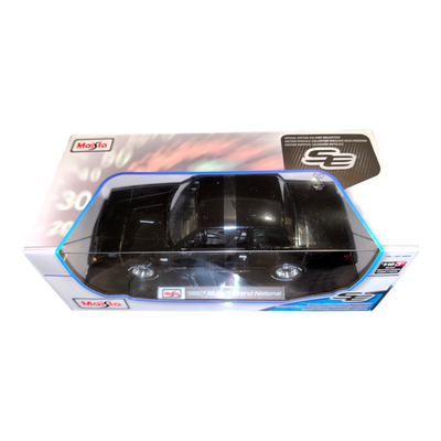 Maisto 1:18 1987 Buick Grand National Special Edition Diecast