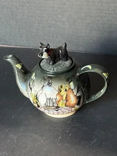 Disney SHOWCASE COLLECTION by Paul Cardew "LADY AND THE TRAMP" Teapot 2000