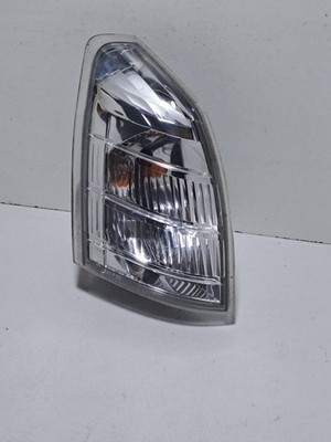Nissan X-Trail T30 2004 Vorne rechts Frontblinker WY21W SBA4338