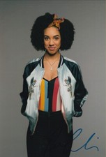 PEARL MACKIE signed Autogramm 20x30cm DOCTOR WHO in Person autograph COA