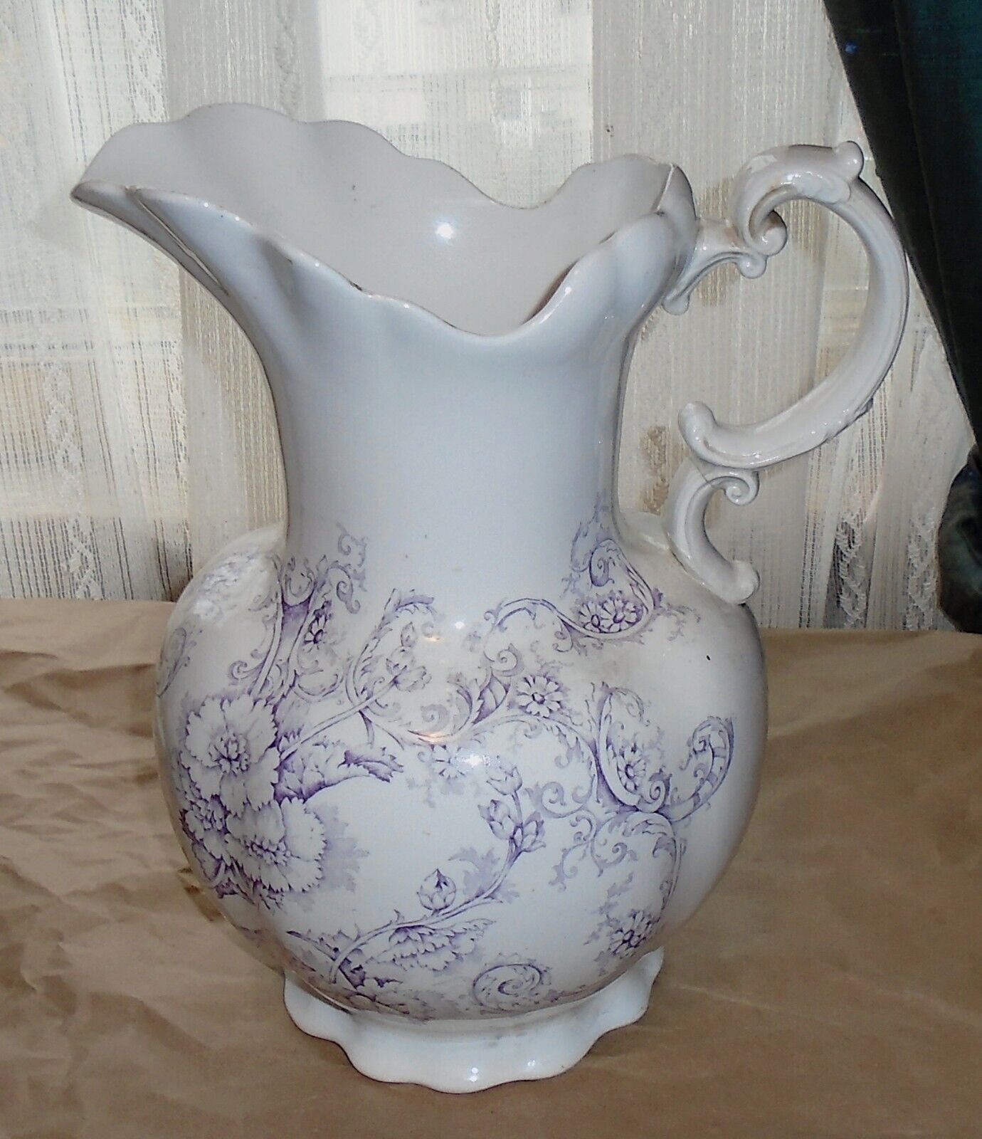 Picture 1 of 8