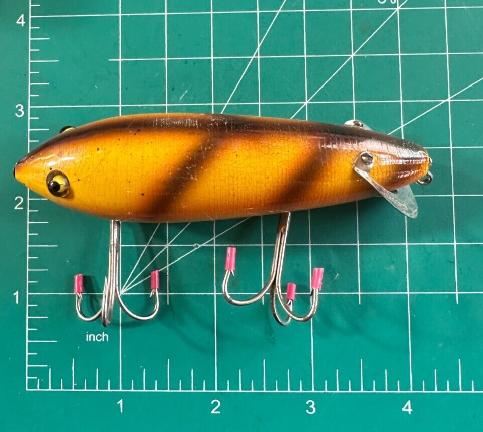 Vintage Heddon Dowagiac Wood Fishing Lure Wiggler Crab Glass Eyes