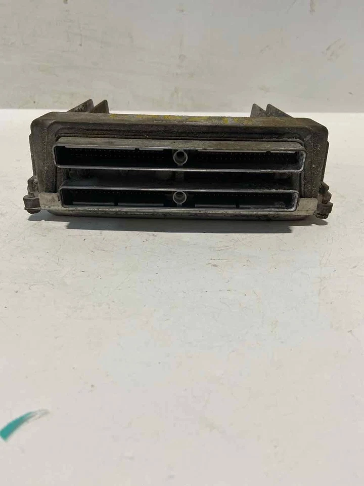 Módulo de controle de motor usado (ECM) serve: 2006 Gmc Sierra 2500 pickup Electronic Co - Imagem 3 de 4