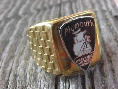 1930s PLYMOUTH MAYFLOWER SHIP GOLD CHECKER CHROME RING #9 NOS MoPaR CLASS UNIQUE