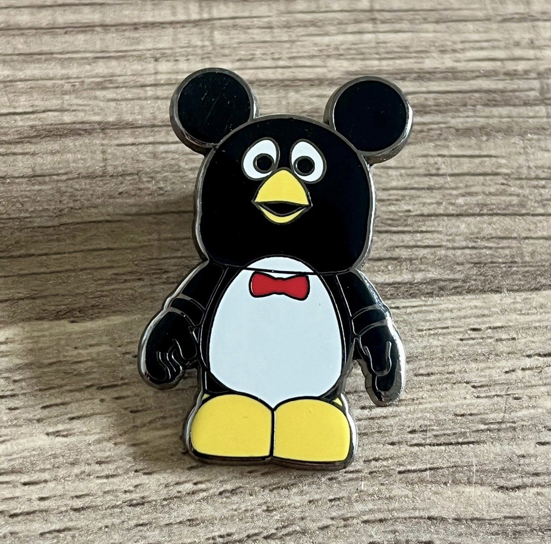 Disney Pin 2010 Wheezy Penguin Booster Toy Story   - Great condition   - 2010