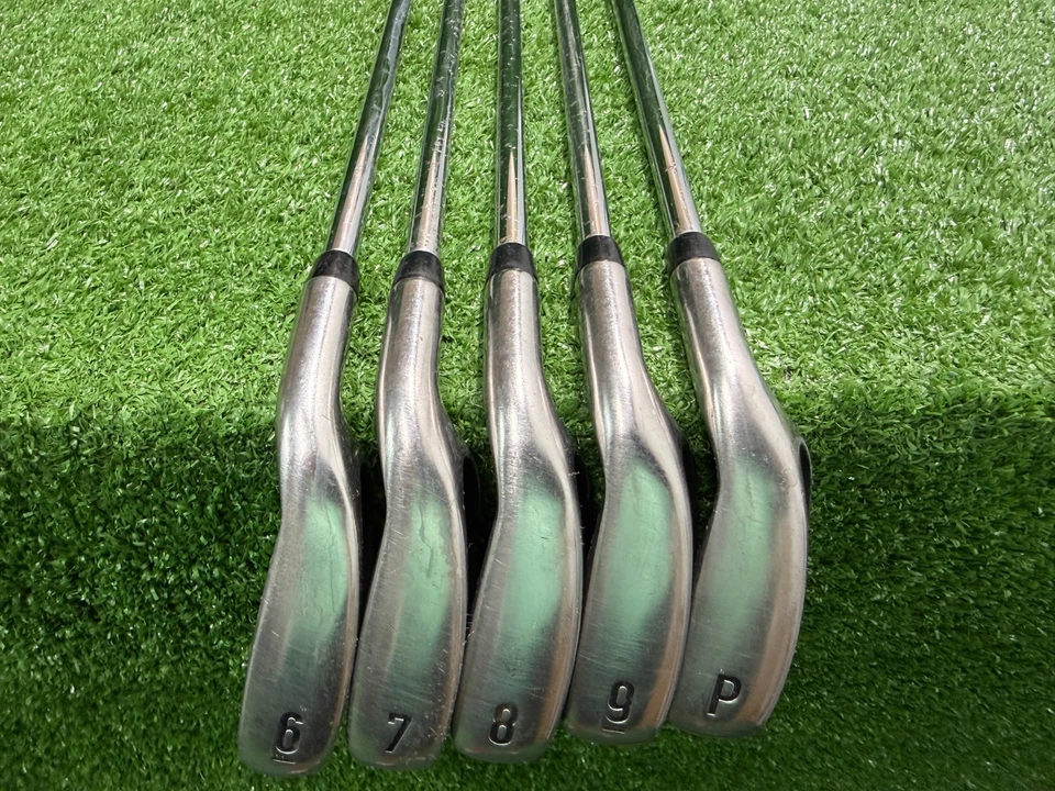 Juego de hierros Callaway Edge 6-PW / Acero rígido / Empuñaduras nuevas / En muy buena condición / sa6638 Foto 2 de 4