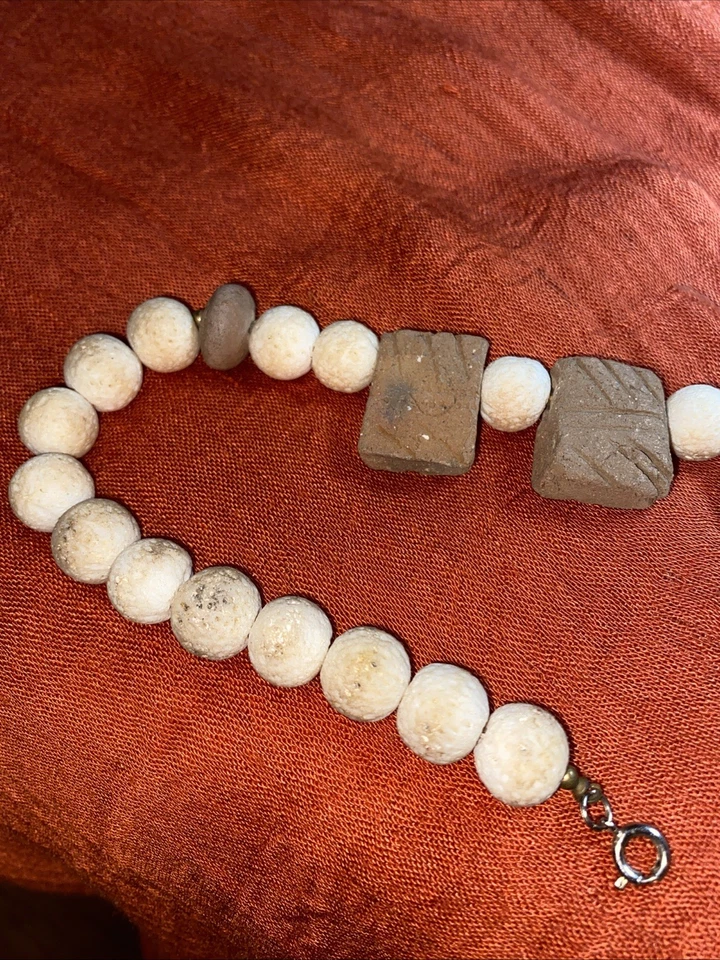 Collar terroso rústico con cuentas de arcilla hecho a mano 16,5 pulgadas étnico o tribal Foto 4 de 4