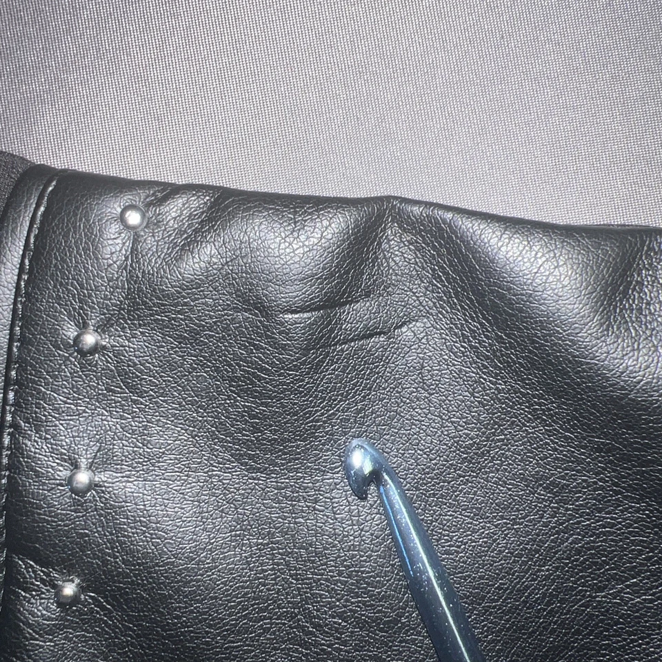 VALERIE STEVENS Size 14 Womens Stretchy Vinyl Black Skirt Faux Leather -65 - Image 2 of 4